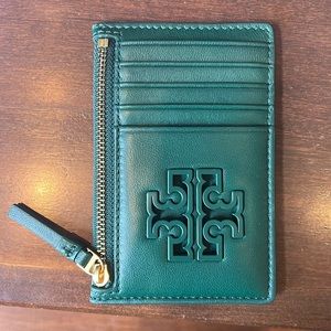 Tory Burch credit card holder. Never been used.